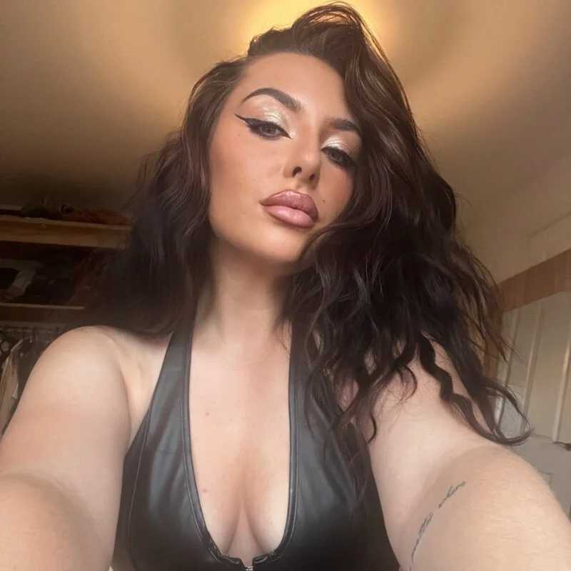 Laurenstarrx — FansOnlyX creator profile