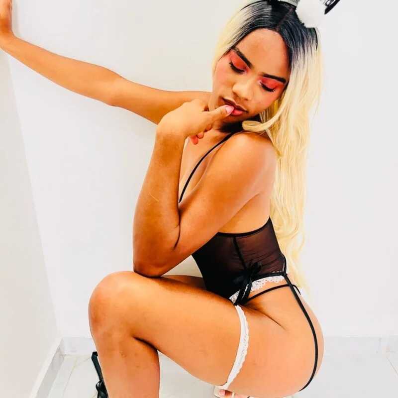 ebony_cocklover69 — FansOnlyX creator profile