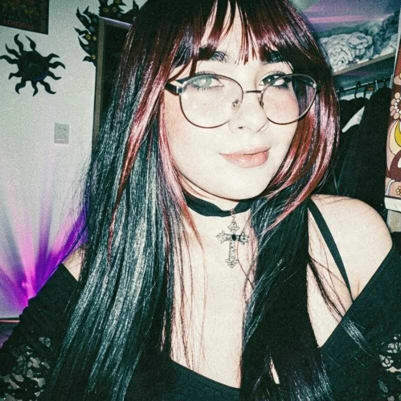 Poisonissa — FansOnlyX creator profile