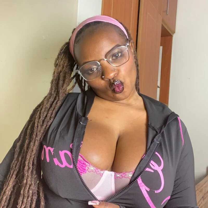 Bustysheer — FansOnlyX creator profile