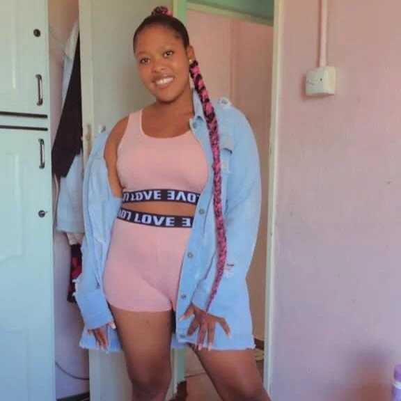 ThicBootyBarbie — FansOnlyX creator profile