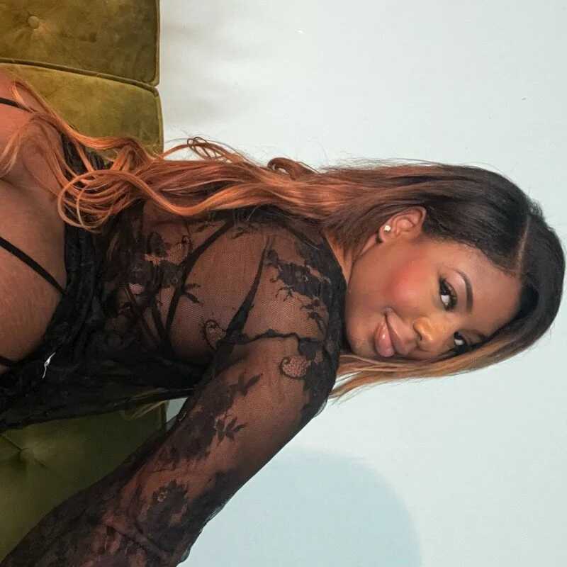 demi_xoxo — FansOnlyX creator profile