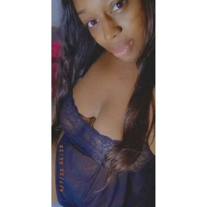 SUSILOVEM — FansOnlyX creator profile